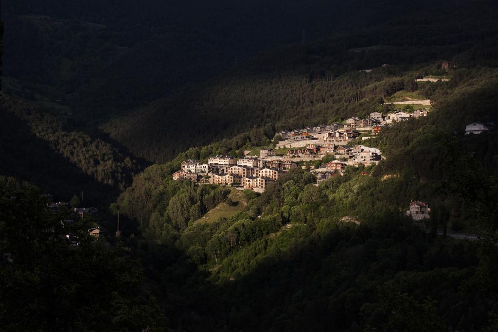 西斯伯尼 Borda Jovell旅舍 外观 照片